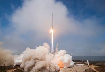 Ракета SpaceX вырезала гигантскую дыру в ионосфере